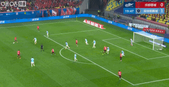 成都蓉城外援席尔瓦独造两球，助球队大胜青岛